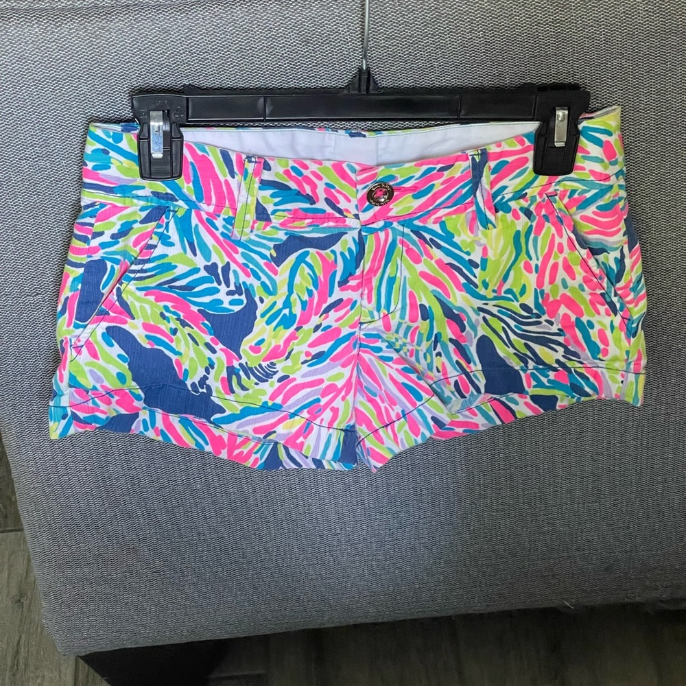 Lilly Pulitzer - Walsh Shorts, size 00 EUC